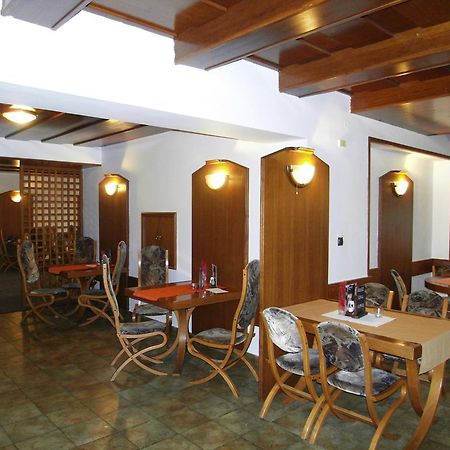 Penzion A Restaurace U Veterana Frenstat pod Radhostem Exterior foto