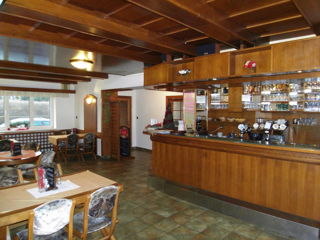 Penzion A Restaurace U Veterana Frenstat pod Radhostem Exterior foto