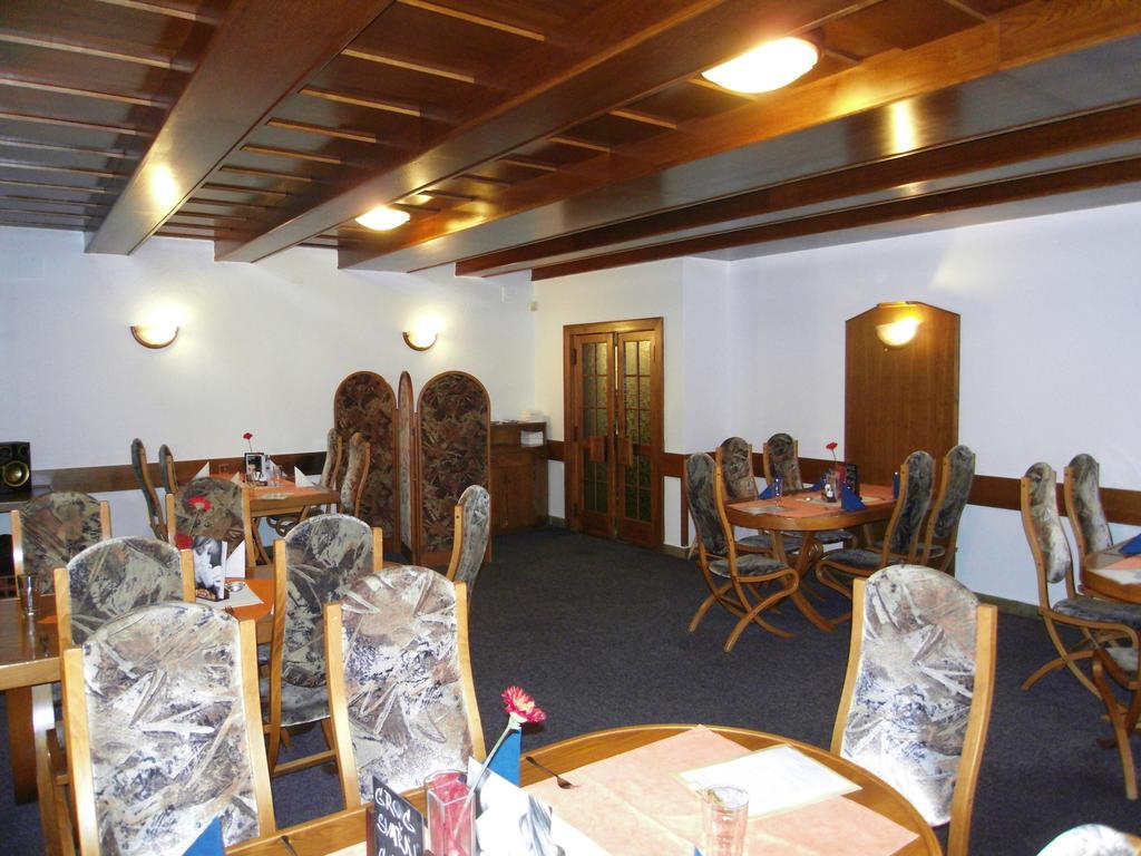 Penzion A Restaurace U Veterana Frenstat pod Radhostem Exterior foto